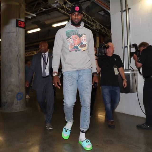 借由数据把 借由数据把