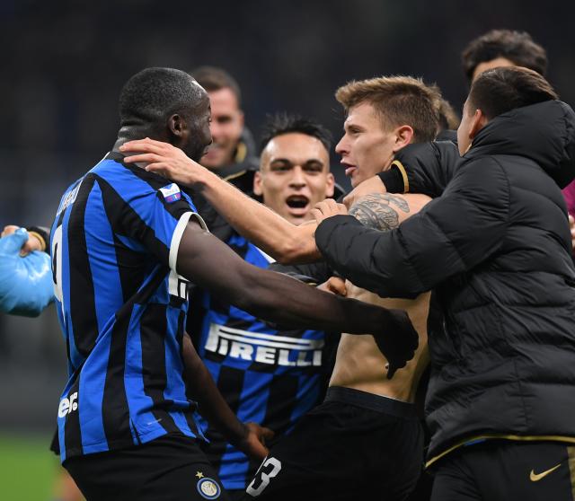 裁判来自本 裁判来自本