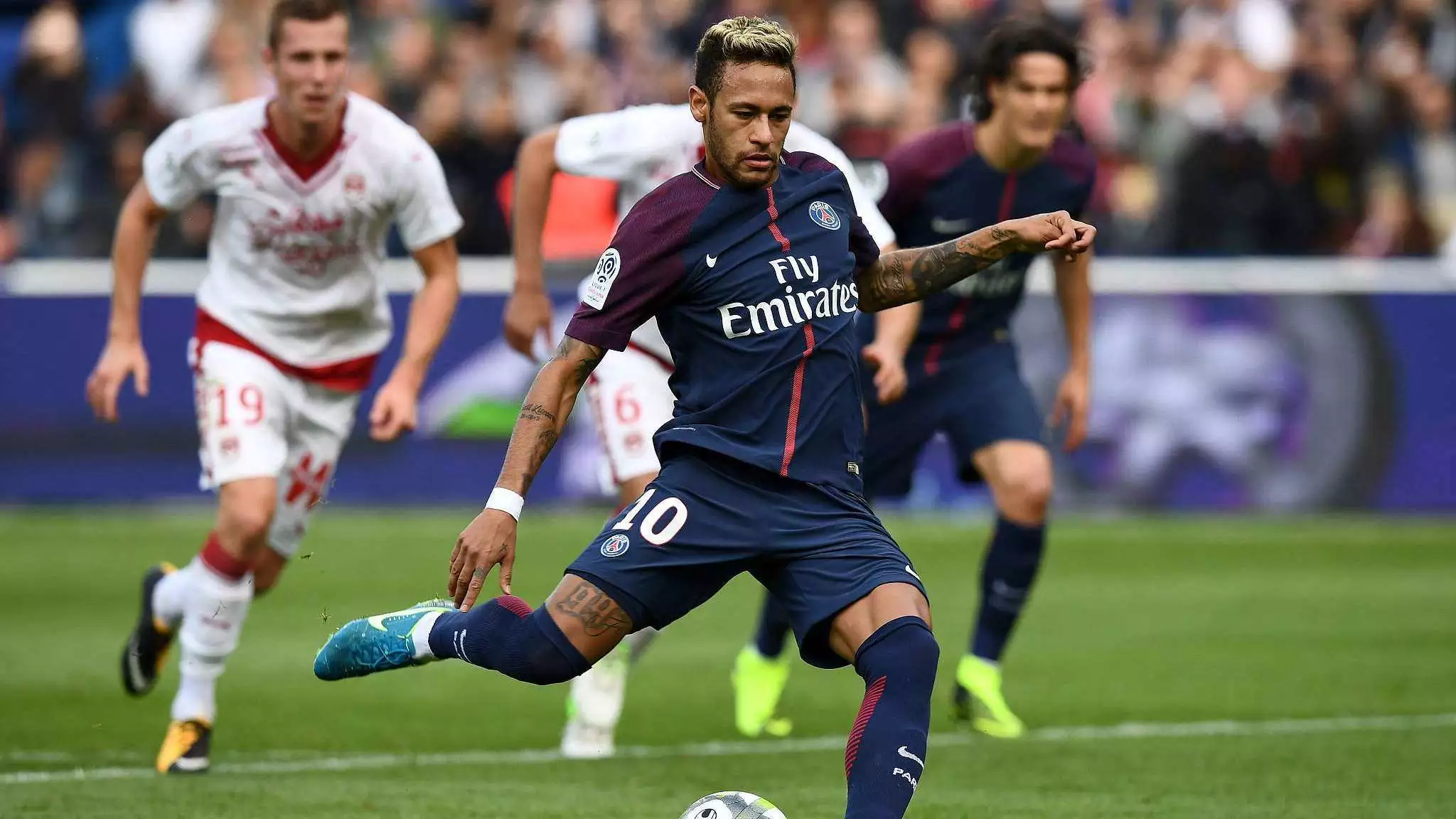 围绕这一主 围绕这一主